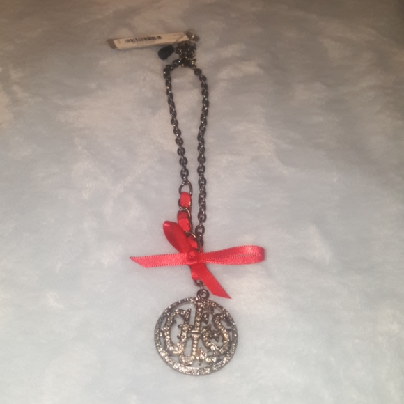 2/$30 Red Bow Guess Necklace NWT - Picture 2 of 4